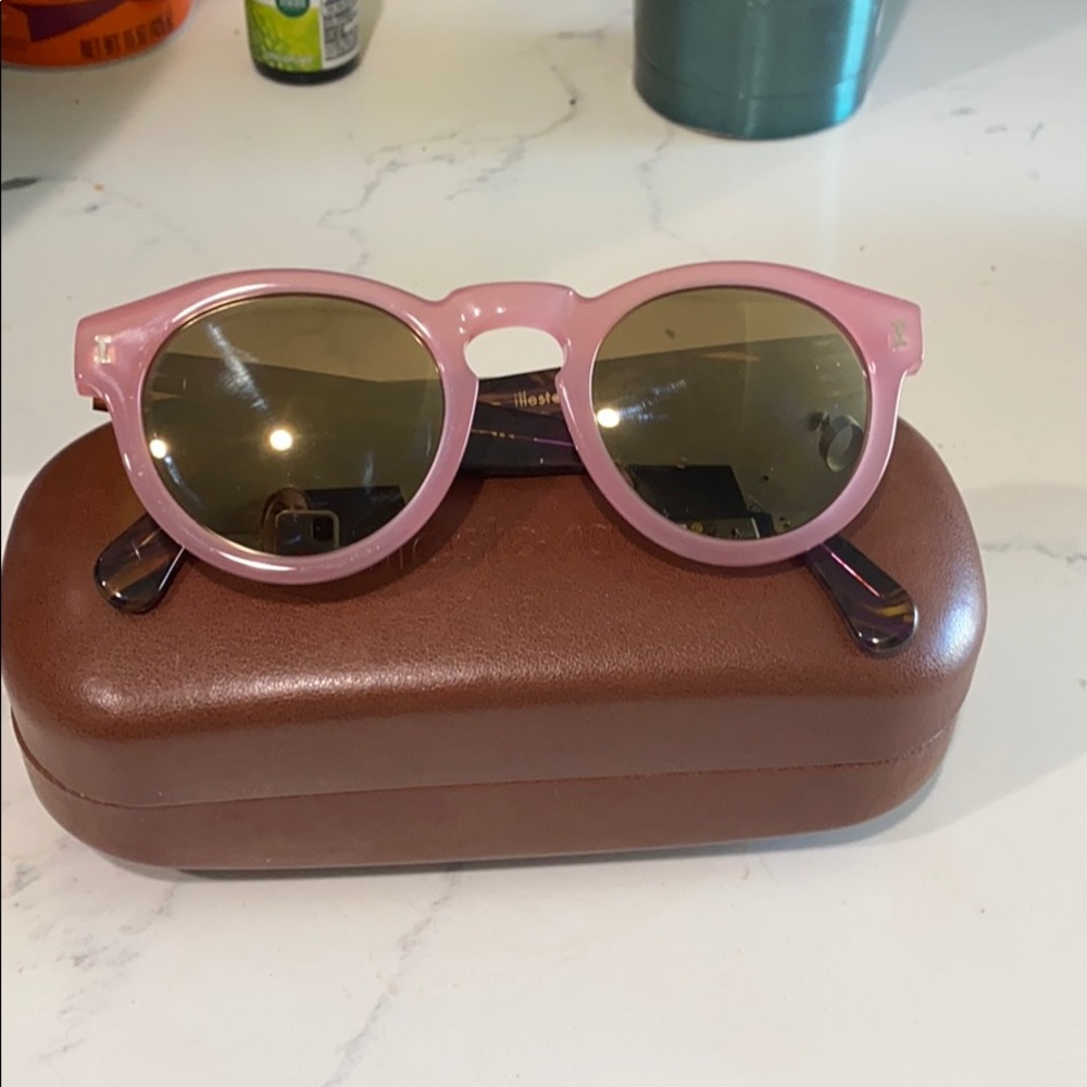 Illesteva pink Leonard sunglasses